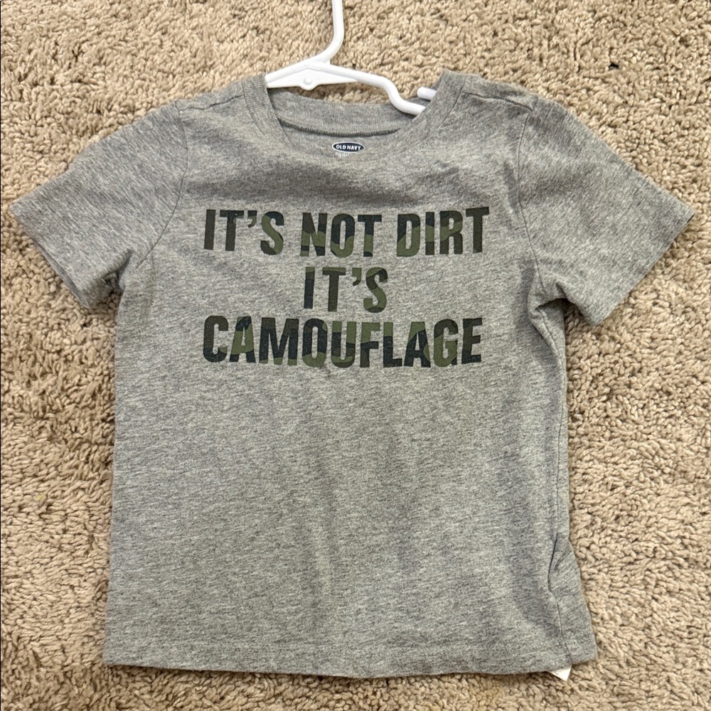 Old Navy Gray Kids T-Shirt with Camouflage Text
